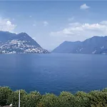 Western Bellevue Au 4*