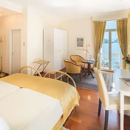 Western Bellevue Au Отель 4*
