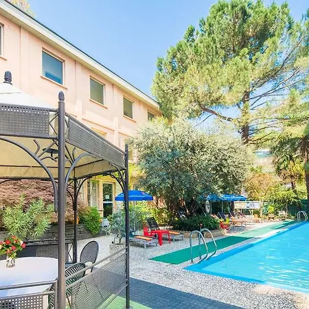 Western Bellevue Au 4*