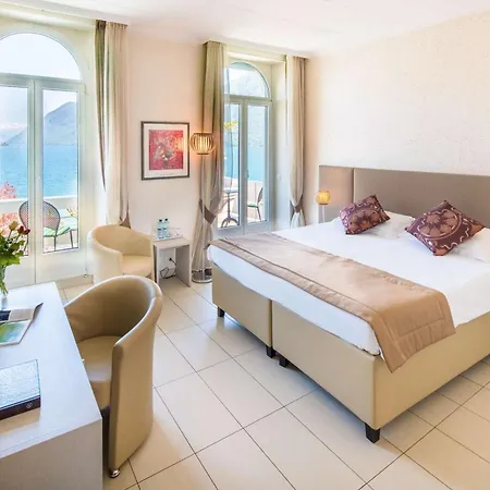 Western Bellevue Au 4*