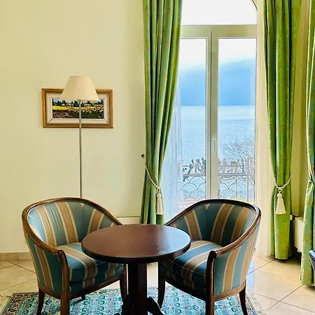 Отель Western Bellevue Au 4*