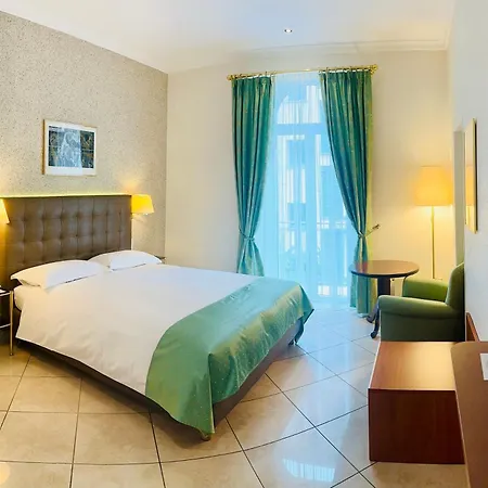 Western Bellevue Au Отель 4*