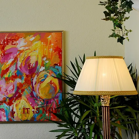 Western Bellevue Au Отель Лугано