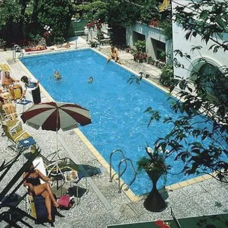 Отель Western Bellevue Au 4*
