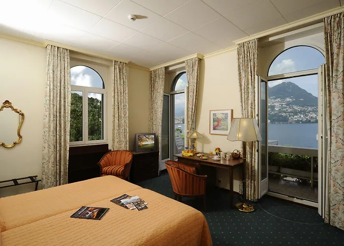 Western Bellevue Au 4*